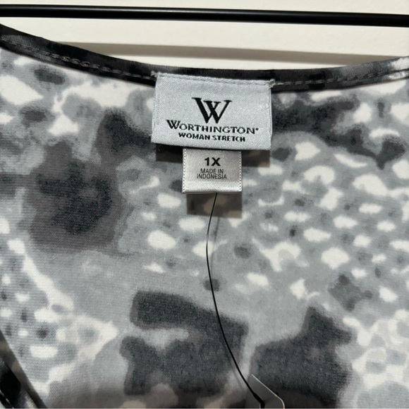 Worthington Woman Bundle of 2 Stretch Layered Ruffle Blouse Tops Animal Print 1X - Picture 3 of 15